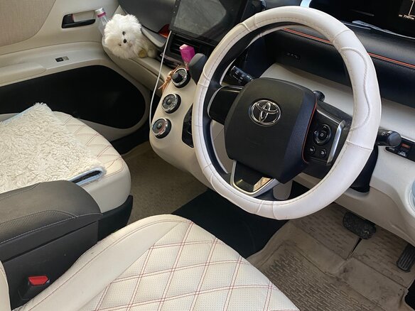 2018 Toyota Sienta II, красный, 1780000 рублей - вид 11