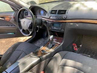 2002 Mercedes-Benz E-Класс 220 III (W211, S211), чёрный, 650000 рублей, вид 5