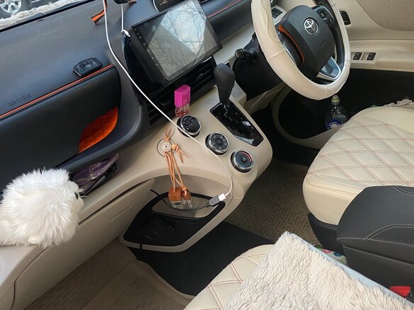 2018 Toyota Sienta II, красный, 1780000 рублей - вид 7