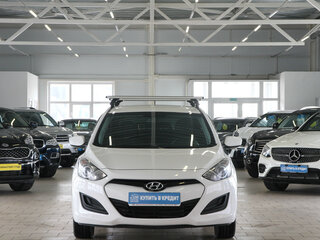 2012 Hyundai i30 II, белый, 850000 рублей, вид 2