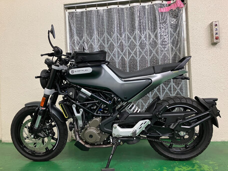 2020 Husqvarna Svartpilen 250, чёрный, 450000 рублей, вид 2
