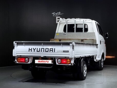 2024 Hyundai Porter II, белый, 2765000 рублей, вид 2