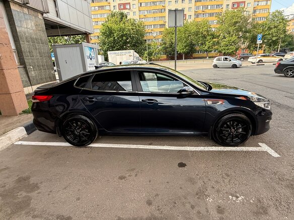 2017 Kia Optima IV, синий, 1700000 рублей - вид 2