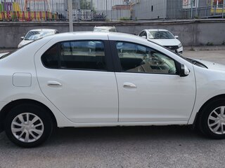 2018 Renault Logan II, белый, 950000 рублей, вид 4