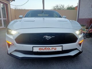 2019 Ford Mustang VI Рестайлинг, белый, 2950000 рублей, вид 3