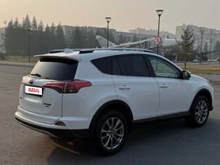 2018 Toyota RAV4 IV (XA40) Рестайлинг, белый, 2700000 рублей, вид 5