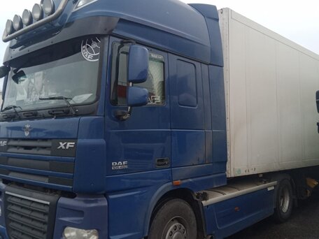 2010 DAF XF 105, синий, 3300000 рублей, вид 2