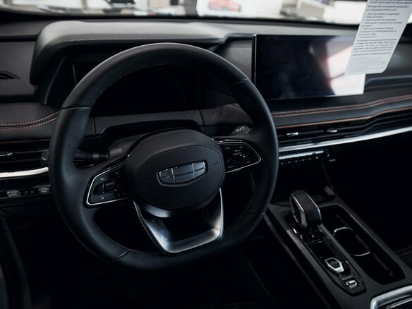 2026 Geely Okavango I Рестайлинг, серый - вид 13