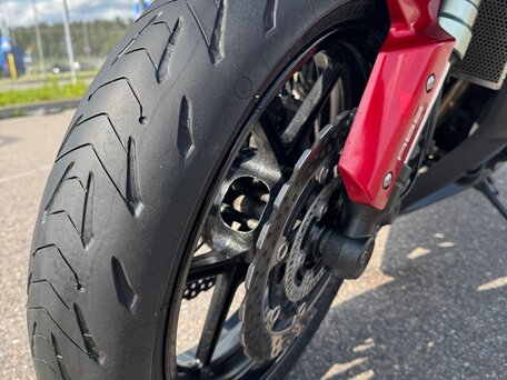 2011 Kawasaki Z 1000SX, красный, 770000 рублей, вид 2