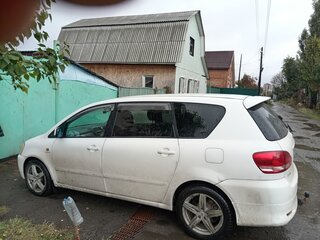2002 Toyota Ipsum II (M20), белый, 710000 рублей, вид 3