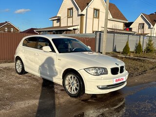 2010 BMW 1 серии 116i I (E81/E82/E87/E88) Рестайлинг, белый, 930000 рублей, вид 3