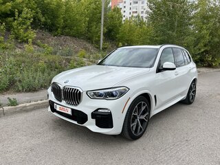 2019 BMW X5 40i IV (G05/G18), белый, 8190000 рублей, вид 1