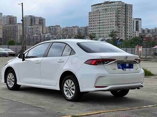 2022 Toyota Corolla XII (E210), белый, 1280000 рублей, вид 4