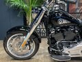 2025 Harley-Davidson Fat Boy, чёрный, 3850000 рублей - вид 1