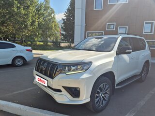 2021 Toyota Land Cruiser Prado 150 Series Рестайлинг 3, белый, 8500000 рублей, вид 1