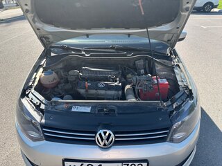 2011 Volkswagen Polo V, серебристый, 565000 рублей, вид 4