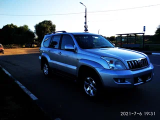 2007 Toyota Land Cruiser Prado 5-speed 120 Series Рестайлинг, серебристый, 1700000 рублей, вид 4