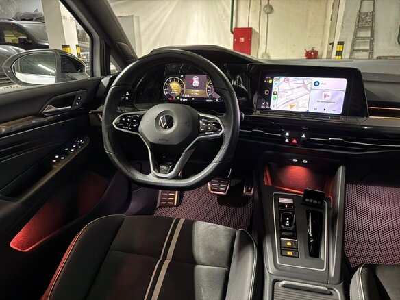 2021 Volkswagen Golf VIII, белый, 2990000 рублей - вид 10
