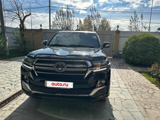 2020 Toyota Land Cruiser 200 Series Рестайлинг 2, чёрный, 9500000 рублей, вид 1