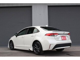 2019 Toyota Corolla Sporty XII (E210), белый, 1300000 рублей, вид 4