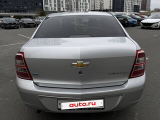 2014 Chevrolet Cobalt II, серебристый, 639000 рублей, вид 3