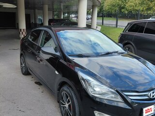 2015 Hyundai Solaris I Рестайлинг, чёрный, 850000 рублей, вид 2