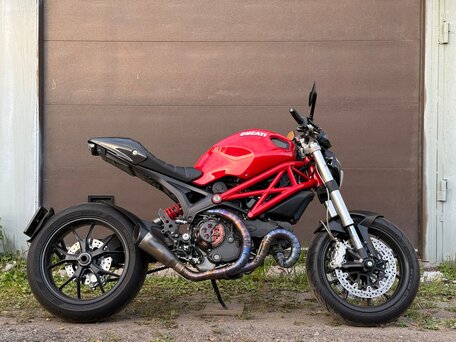 2009 Ducati Monster 1100, красный, 600000 рублей, вид 4