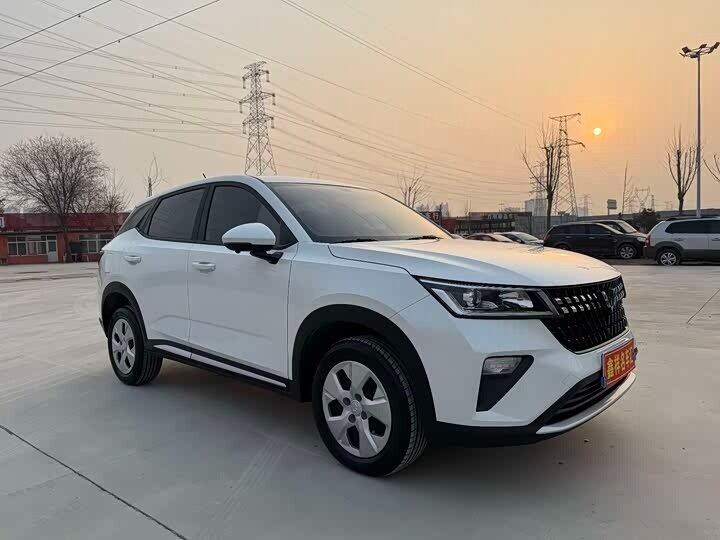 Открыть фотографии: Wuling Xingchi