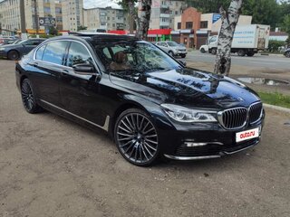 2015 BMW 7 серии Long 730Ld xDrive VI (G11/G12), чёрный, 3500000 рублей, вид 2