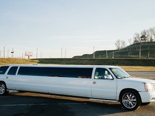 2004 Cadillac Escalade II, белый, 700000 рублей, вид 3