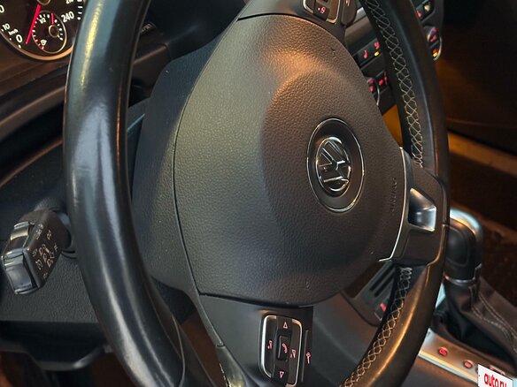 2015 Volkswagen Tiguan I Рестайлинг, коричневый, 1600000 рублей - вид 12