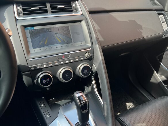 2018 Jaguar E-Pace I, белый, 3300000 рублей - вид 10