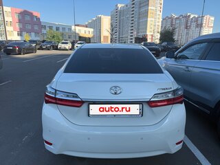 2017 Toyota Corolla XI (E160, E170, E180) Рестайлинг 1, белый, 2000000 рублей, вид 5