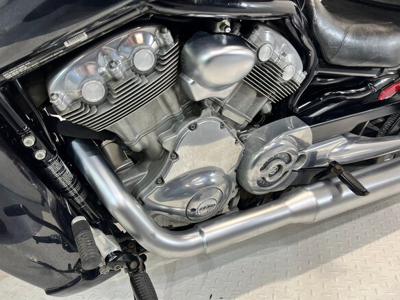 2012 Harley-Davidson V-Rod Muscle, чёрный, 940000 рублей - вид 20