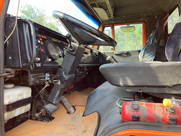 2012 КамАЗ 6520, жёлтый, 1550000 рублей - вид 8