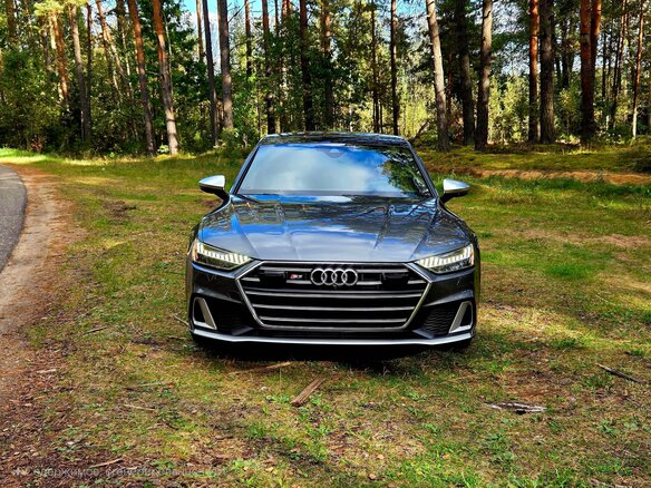 2018 Audi A7 55 TFSI II (4K), серый, 4104240 рублей - вид 3