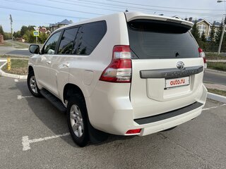 2016 Toyota Land Cruiser Prado 150 Series Рестайлинг 1, белый, 3700000 рублей, вид 2