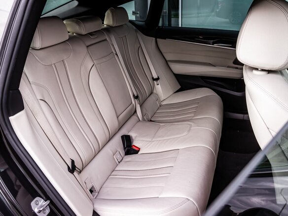 2020 BMW 6 серии Gran Turismo 630d xDrive IV (G32) Рестайлинг, чёрный, 5879900 рублей - вид 12