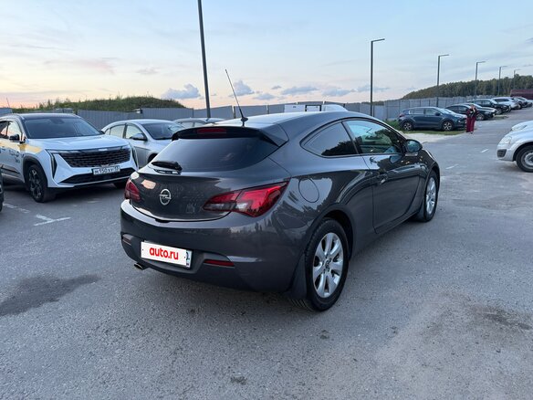 2014 Opel Astra GTC J Рестайлинг, серый - вид 4