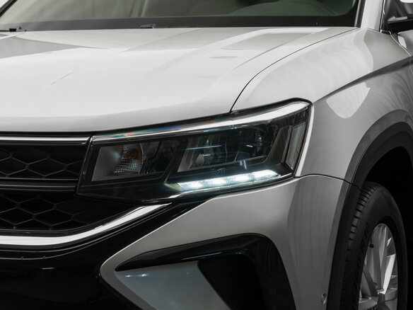 2021 Volkswagen Taos I, серебристый, 2745000 рублей - вид 24