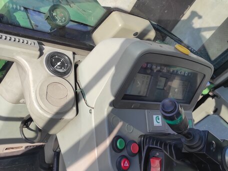 1998 Fendt Favorit 824, зелёный, 3200000 рублей, вид 5