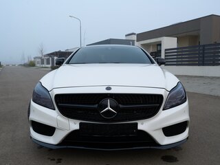 2015 Mercedes-Benz CLS 400 II (C218) Рестайлинг, белый, 4000000 рублей, вид 3