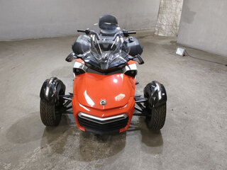 2016 BRP Can-Am Spyder, оранжевый, 1600000 рублей, вид 3