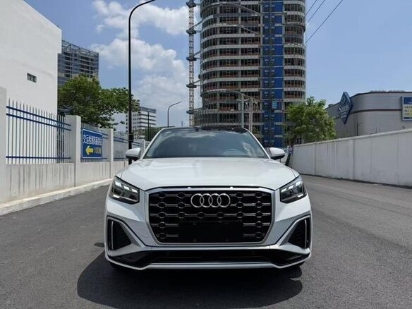 2022 Audi Q2 35 TFSI I Рестайлинг, белый - вид 1