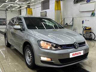2013 Volkswagen Golf VII, серебристый, 950000 рублей, вид 2