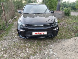2017 Kia Rio IV, чёрный, 1200000 рублей, вид 1