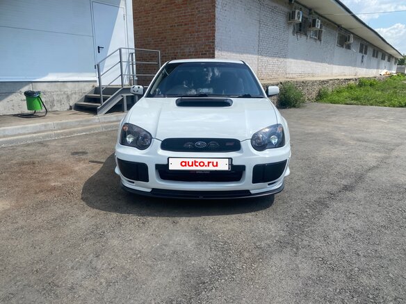2004 Subaru Impreza II Рестайлинг 1, белый, 1100000 рублей - вид 1