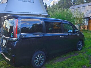 2018 Toyota Esquire I Рестайлинг, чёрный, 2500000 рублей, вид 4