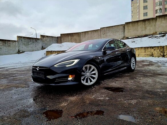 2017 Tesla Model S 90D I Рестайлинг, чёрный, 3150000 рублей