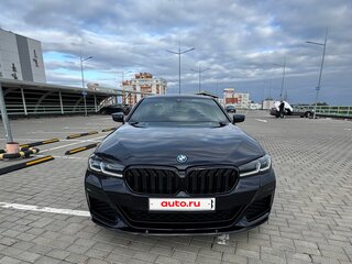 2022 BMW 5 серии 530e xDrive VII (G30/G31/G38) Рестайлинг, чёрный, 4200000 рублей, вид 3